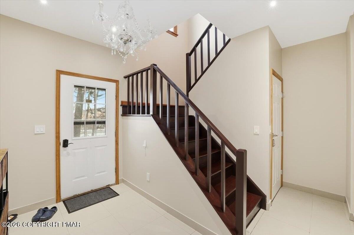 782 Lower Deer Valley Rd - Photo 2 of 35