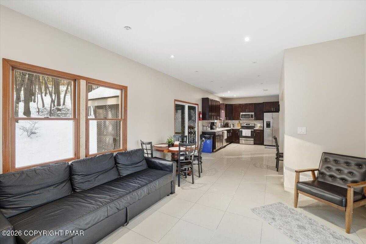 782 Lower Deer Valley Rd - Photo 5 of 35
