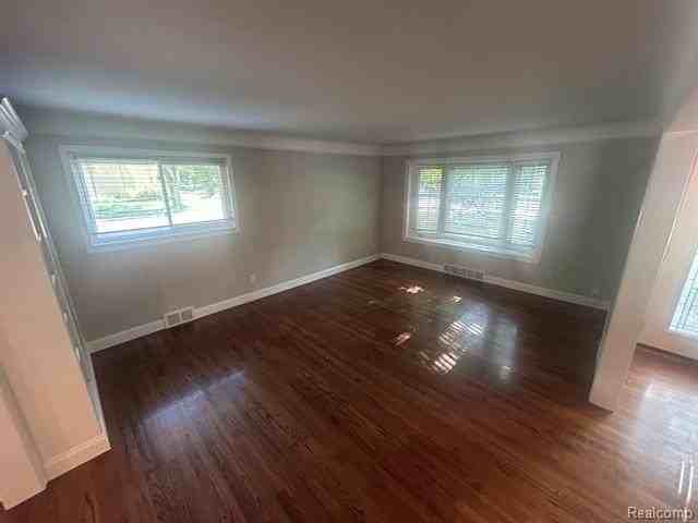 760 S Evergreen St - Photo 7 of 31
