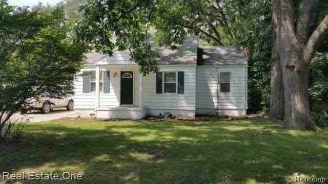 21175 Seminole St