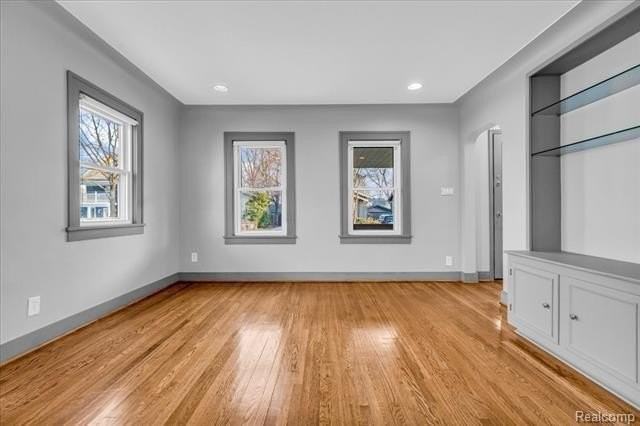 1188 Ruffner Ave - Photo 4 of 24