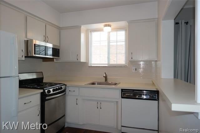 630 Ann St #8 - Photo 5 of 26