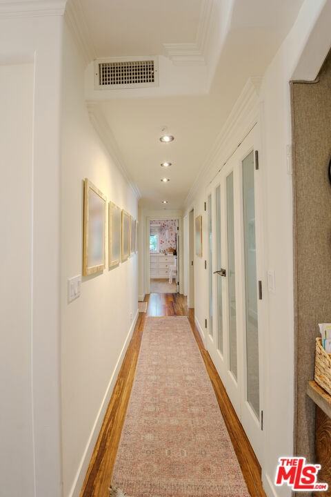 N Camden Dr #301 - Photo 2 of 8