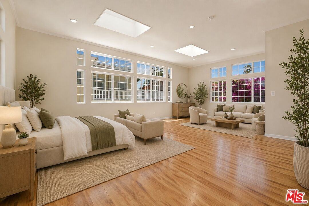 1510 Cardiff Ave - Photo 2 of 8