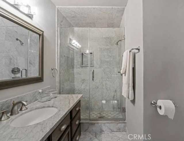 1138 12th St #5 - Photo 3 of 8