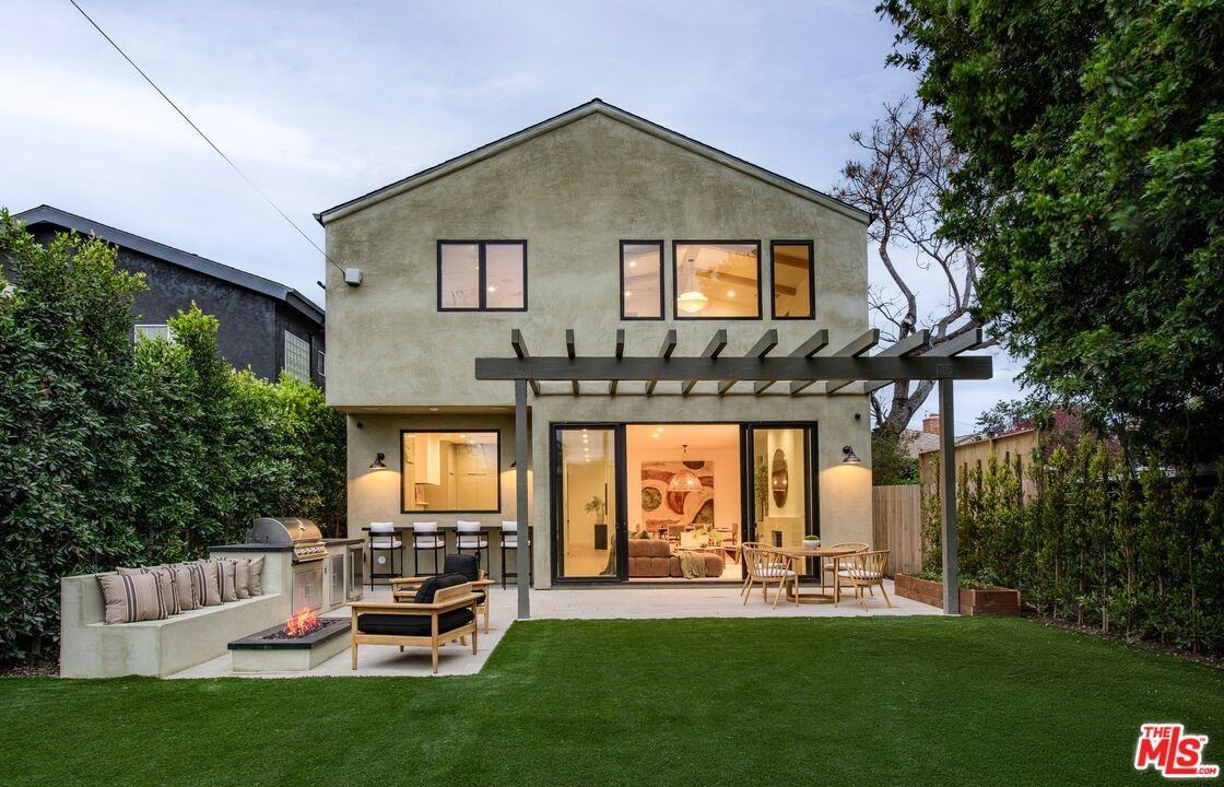 1016 Palms Blvd - Photo 3 of 8