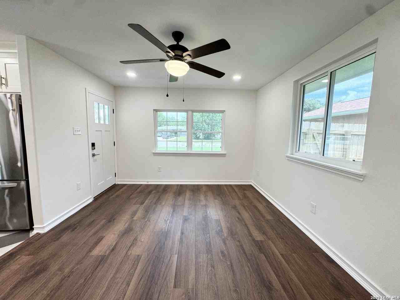 4110 Hunters Gln - Photo 3 of 29