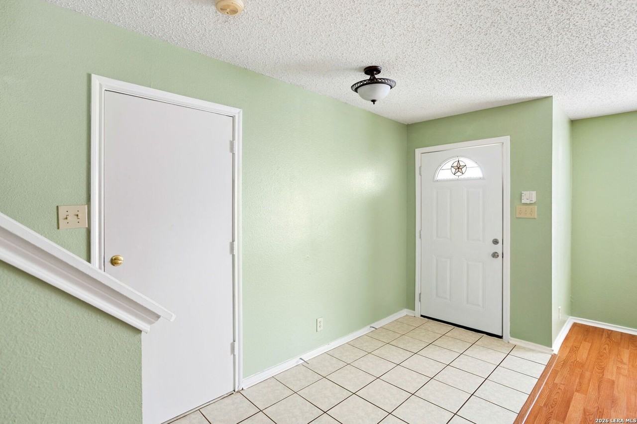 5011 Kenton Trce - Photo 3 of 25