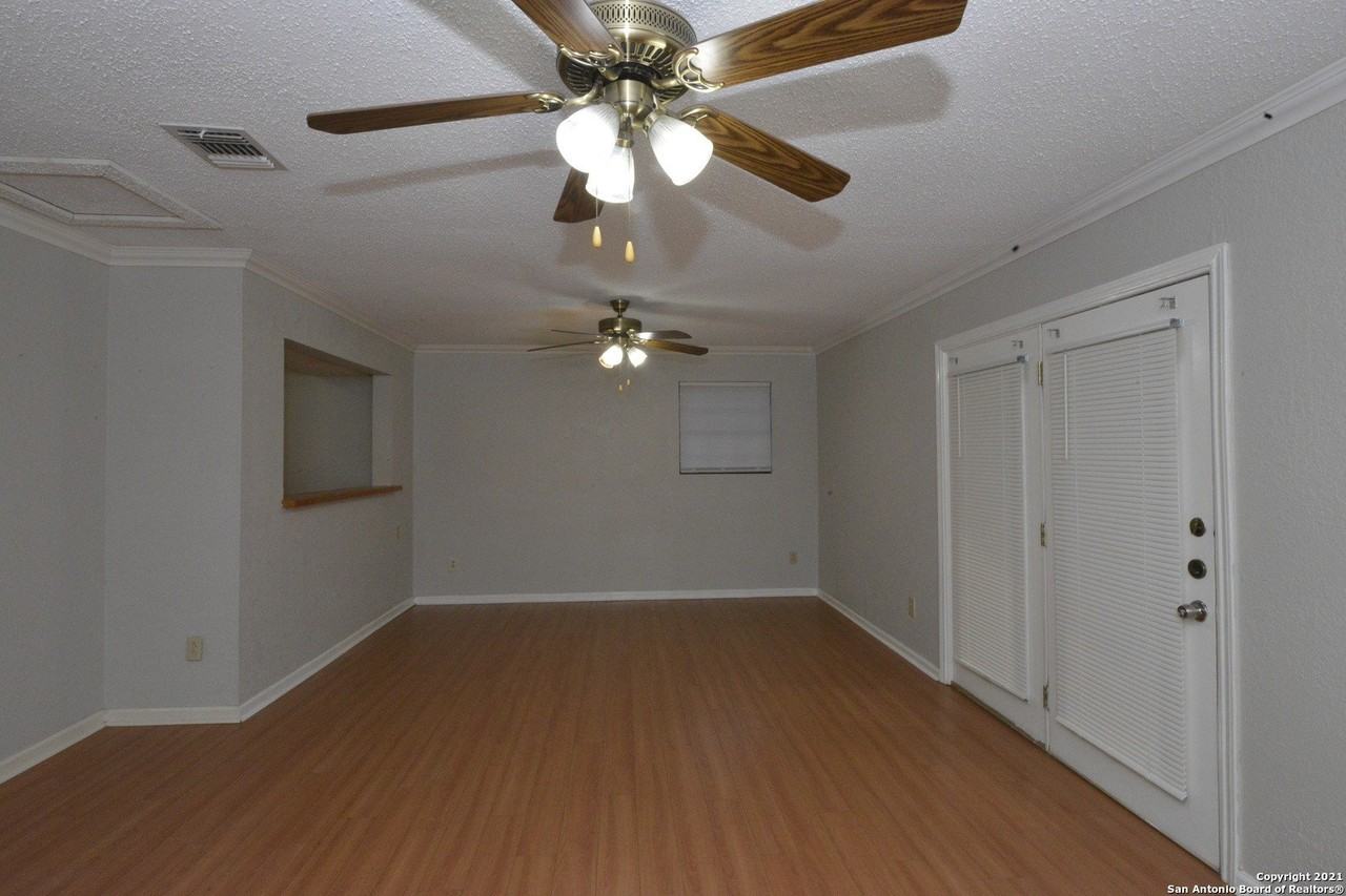 10918 Lands Run St - Photo 2 of 27