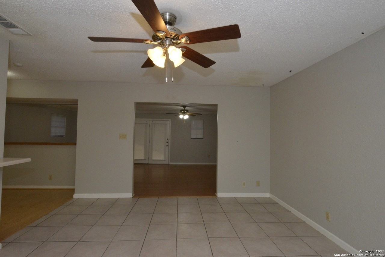 10918 Lands Run St - Photo 6 of 27