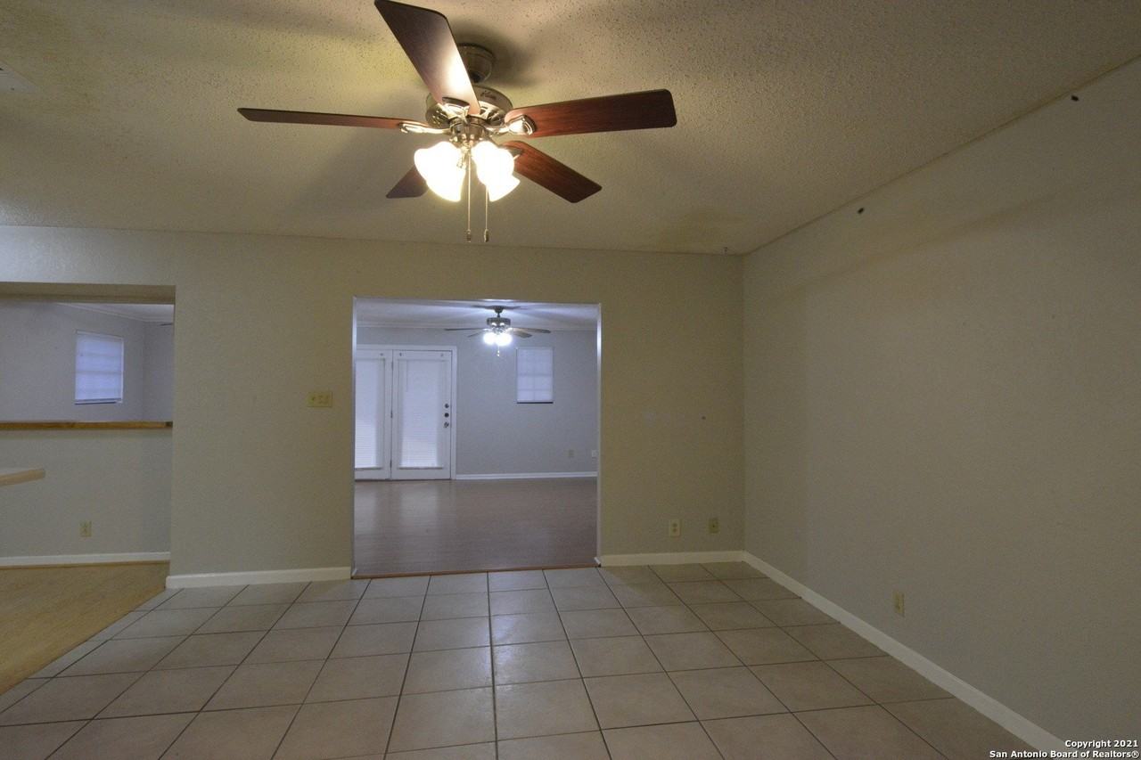10918 Lands Run St - Photo 7 of 27