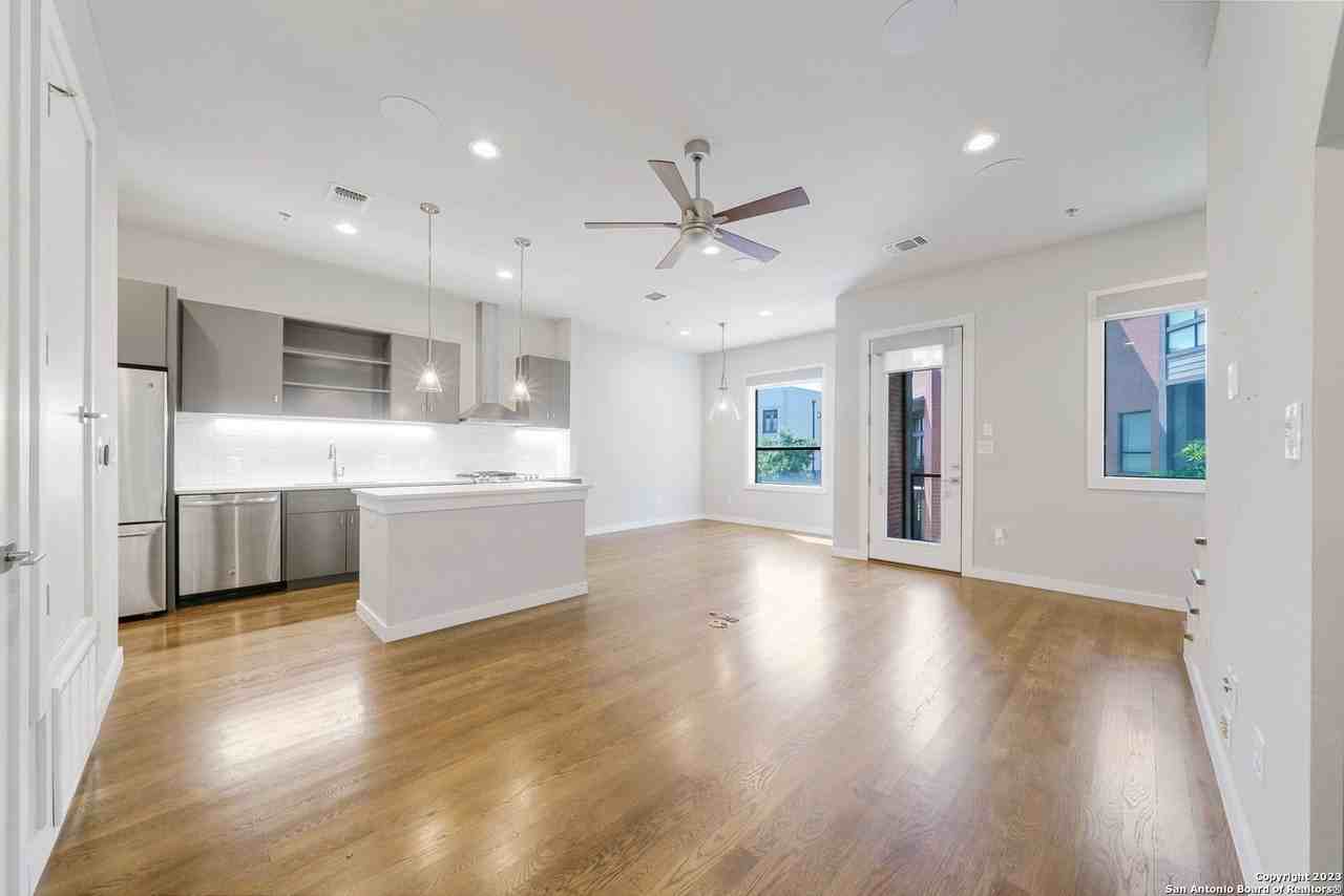 1136 E Euclid Ave - Photo 5 of 26