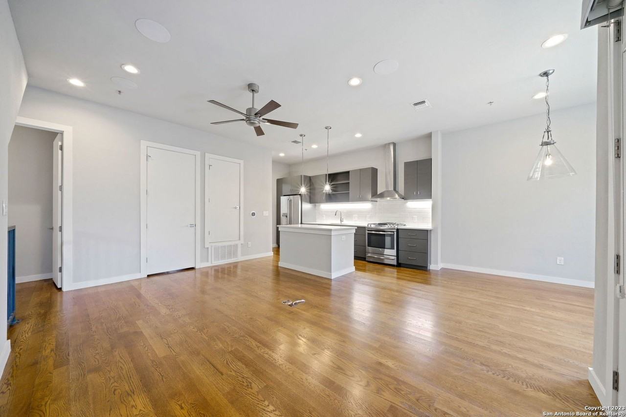 1136 E Euclid Ave - Photo 6 of 26