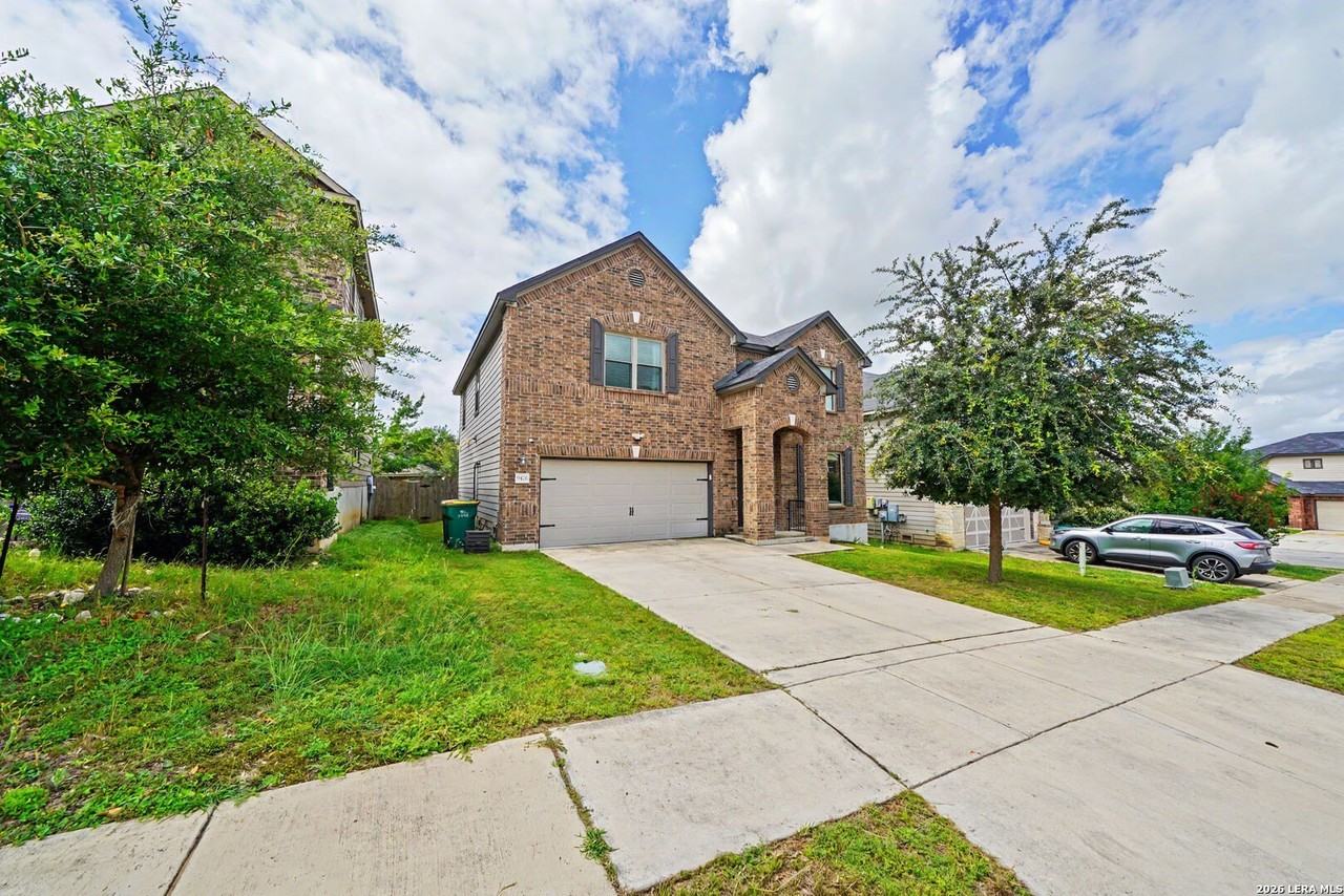 9406 Copperway - Photo 4 of 50