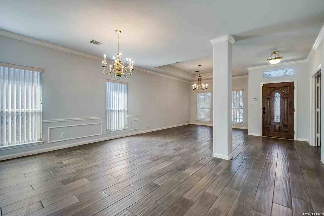 16818 Mossford - Photo 4 of 31