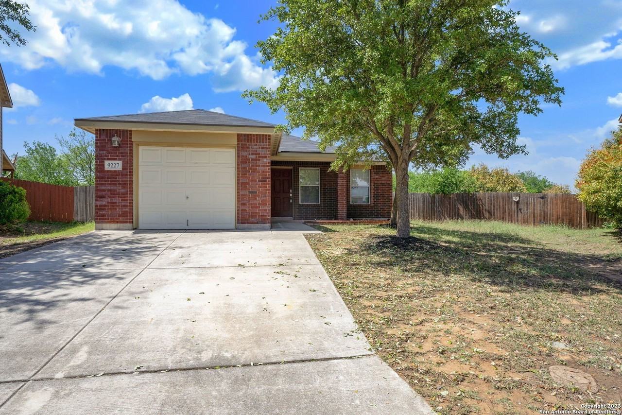 9227 Dublin Moor - Photo 2 of 28