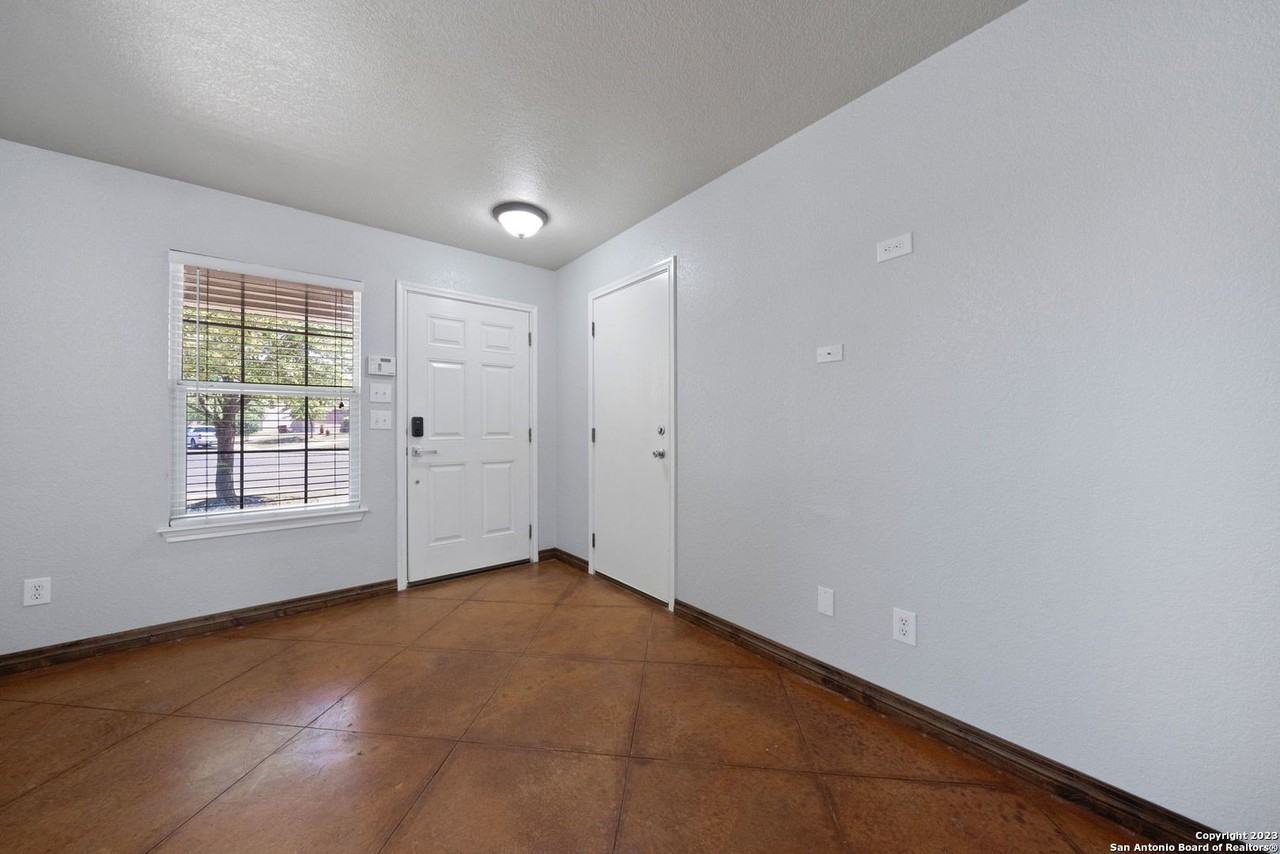 9227 Dublin Moor - Photo 5 of 28