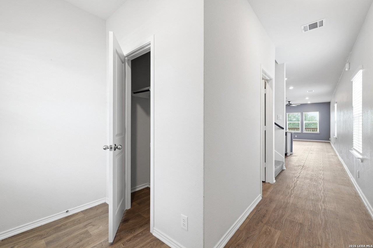 6559 Embankment Rd - Photo 3 of 29