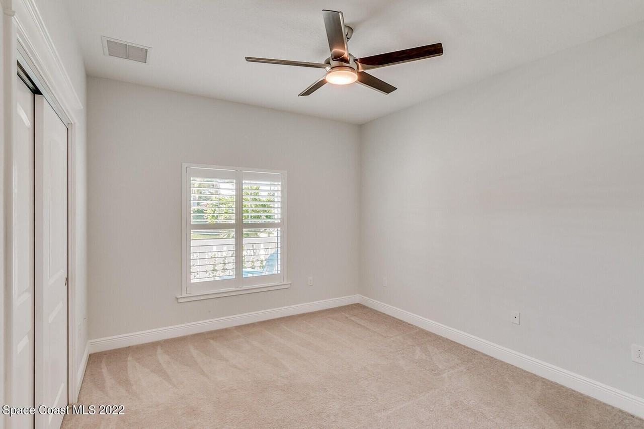 1398 Tullagee Ave - Photo 6 of 45