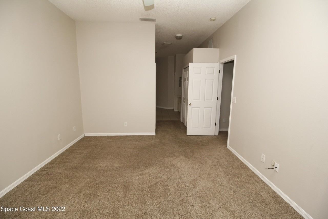 471 Hancock St Sw - Photo 7 of 18