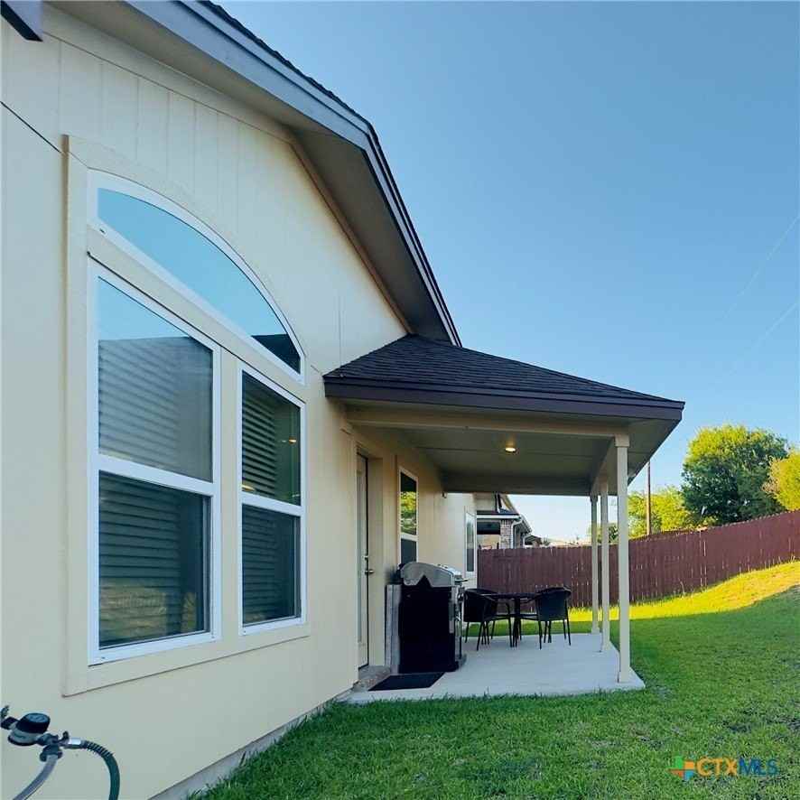 1521 Starlight Dr - Photo 2 of 17