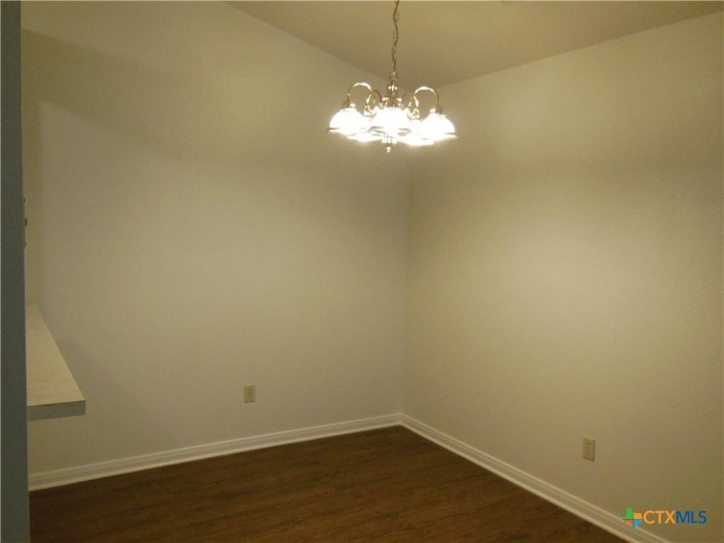 604 Frostwood Dr - Photo 5 of 20