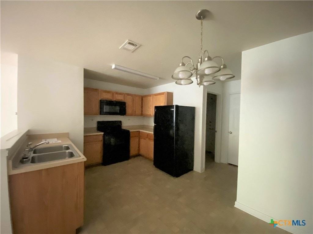 401 S 42nd St #C - Photo 5 of 11