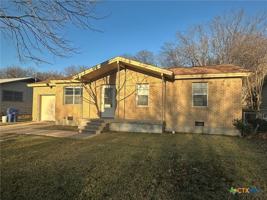 featured image of 910 Hill St