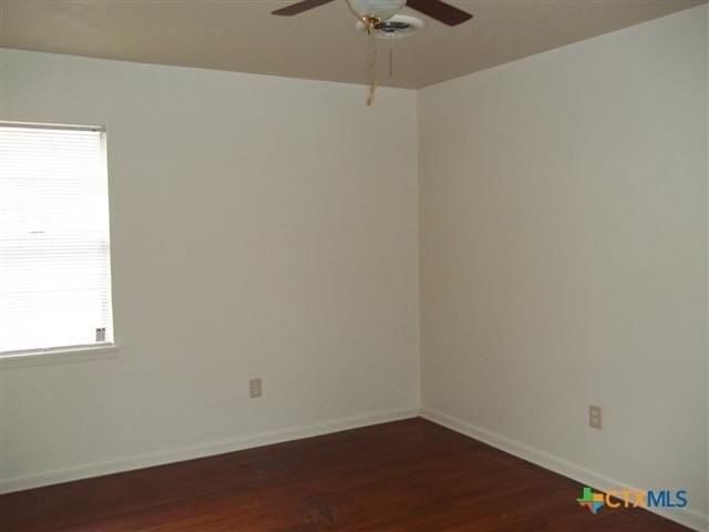 910 Hill St - Photo 7 of 11