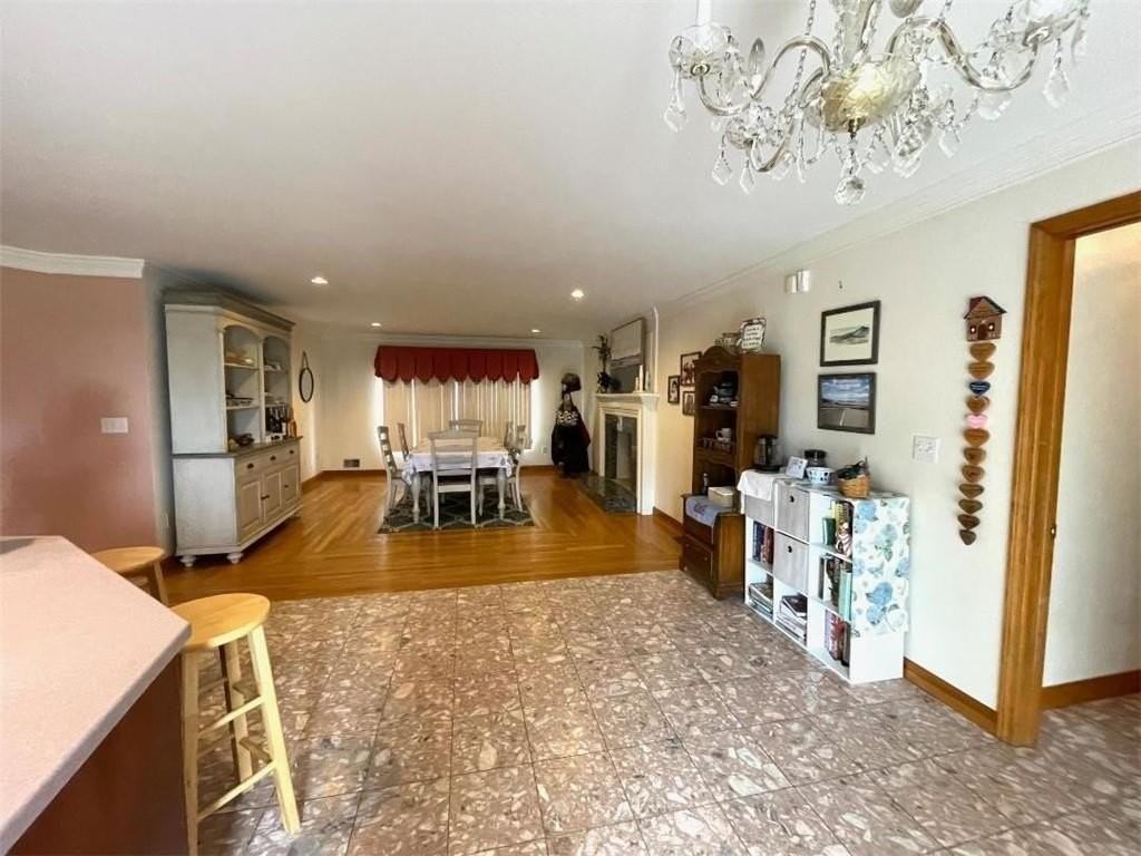 139 Honeyman Ave - Photo 4 of 26
