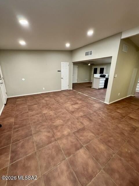 6940 E Julia St - Photo 5 of 28