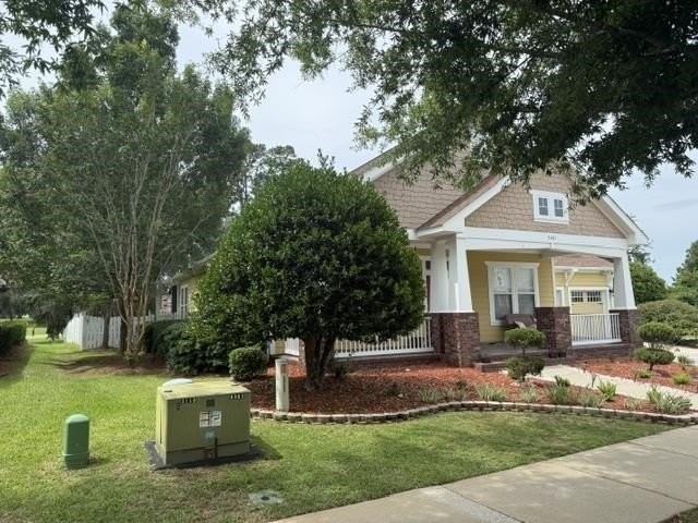 2401 Goldenrod Way - Photo 2 of 36