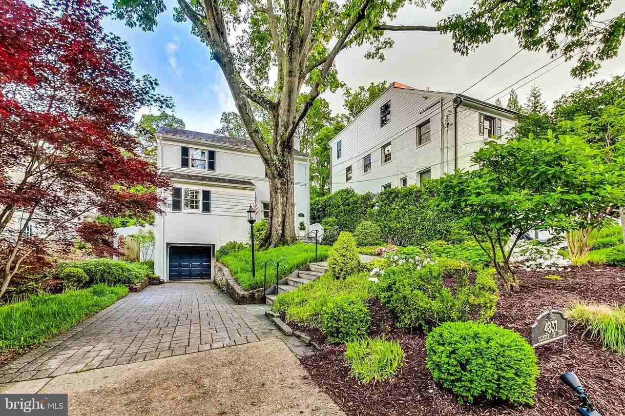 4831 Calvert St Nw - Photo 3 of 44