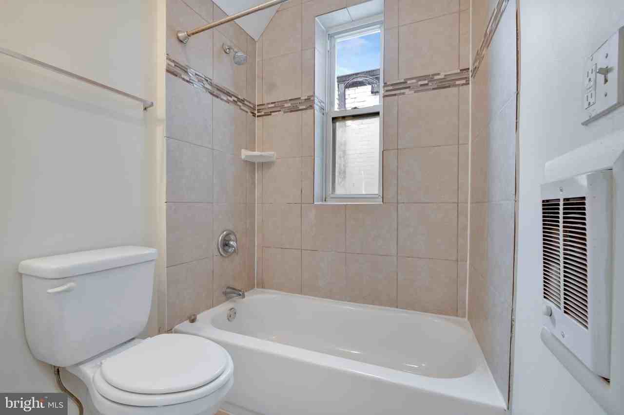 618 Columbia Rd Nw - Photo 5 of 15