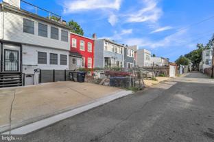 2411 N Capitol St Ne #B - Photo 1 of 1