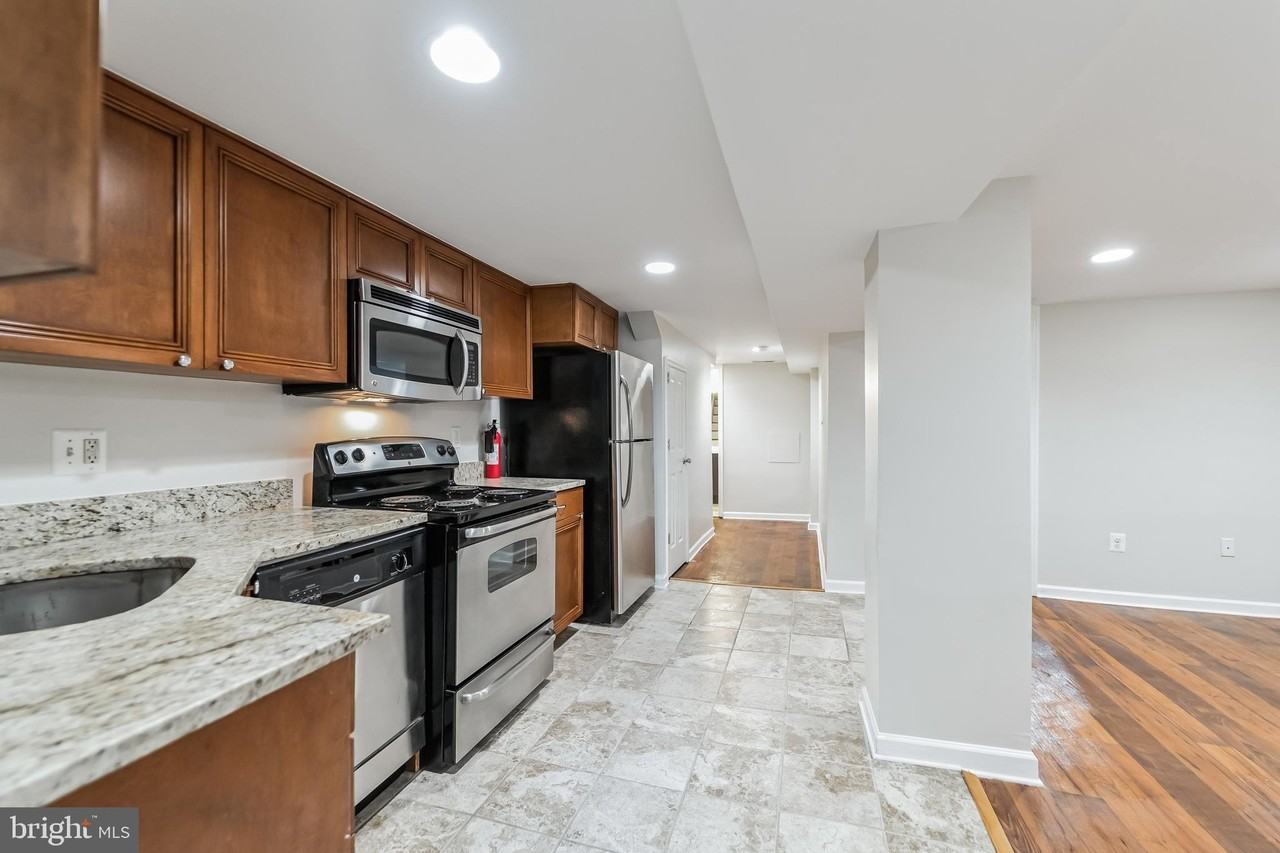2411 N Capitol St Ne #B - Photo 7 of 34