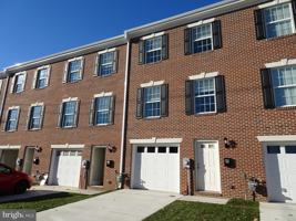 featured image of 208 W 9th St