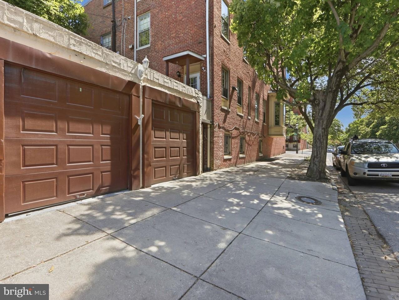 1435 Bolton St - Photo 5 of 31