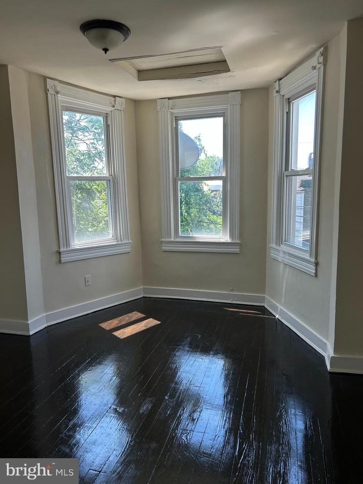1759 Cliftview Ave - Photo 7 of 14