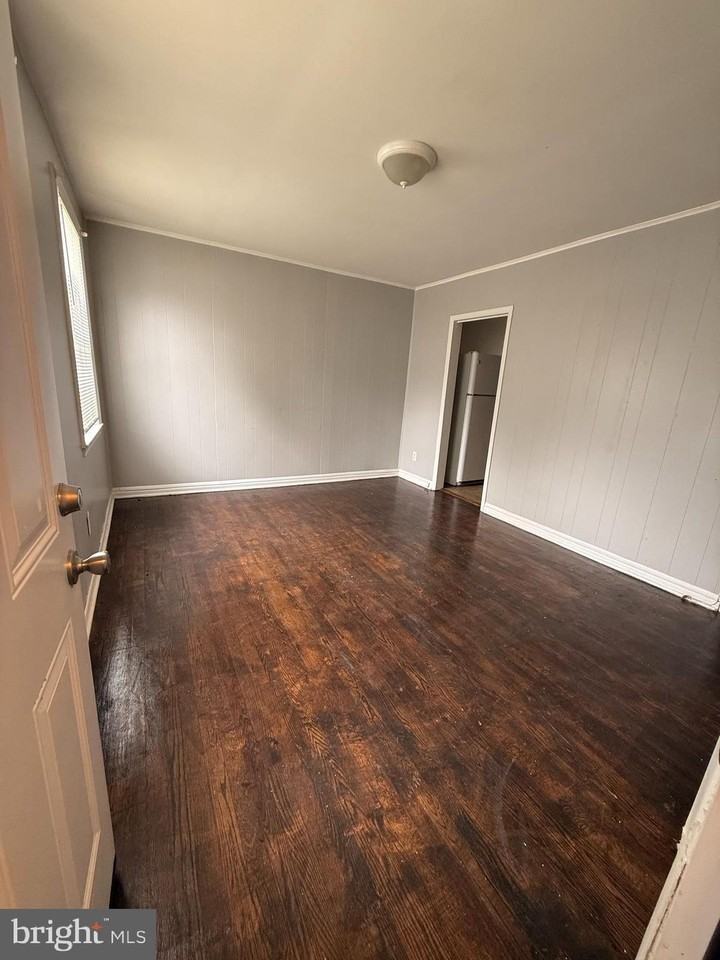 603 Maude Ave #A - Photo 2 of 11