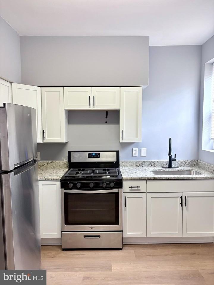 32 S Fulton Ave #2 - Photo 4 of 14