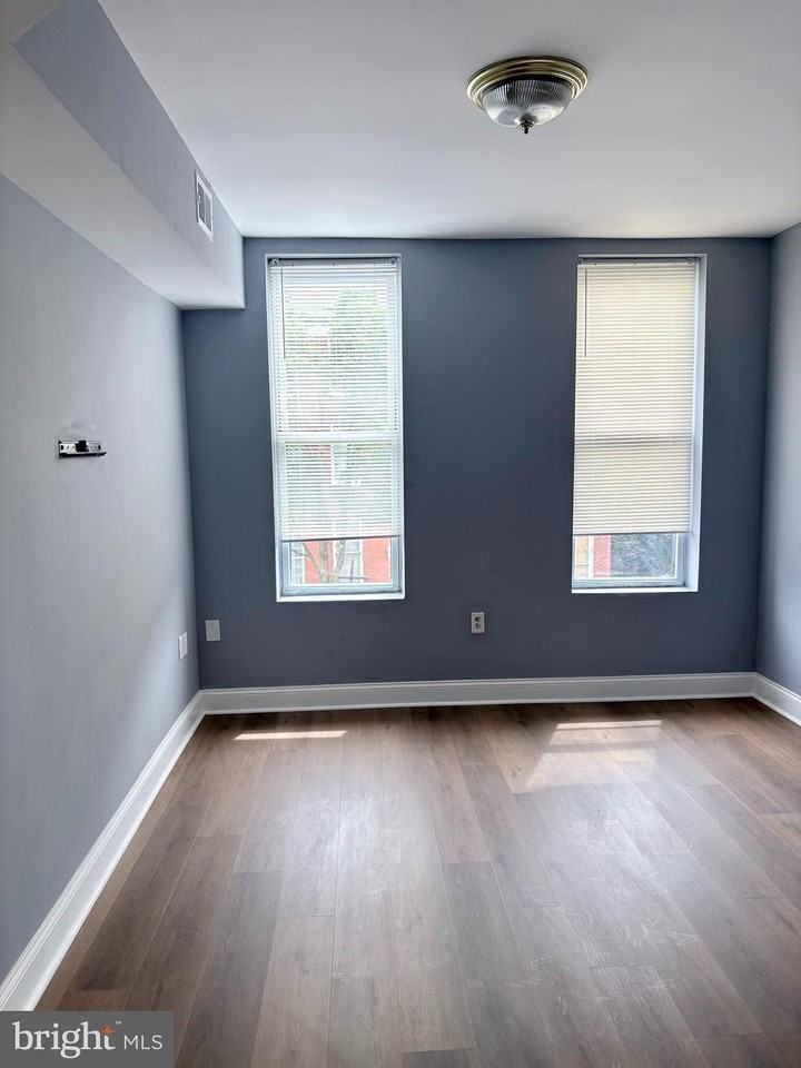 32 S Fulton Ave #2 - Photo 5 of 14