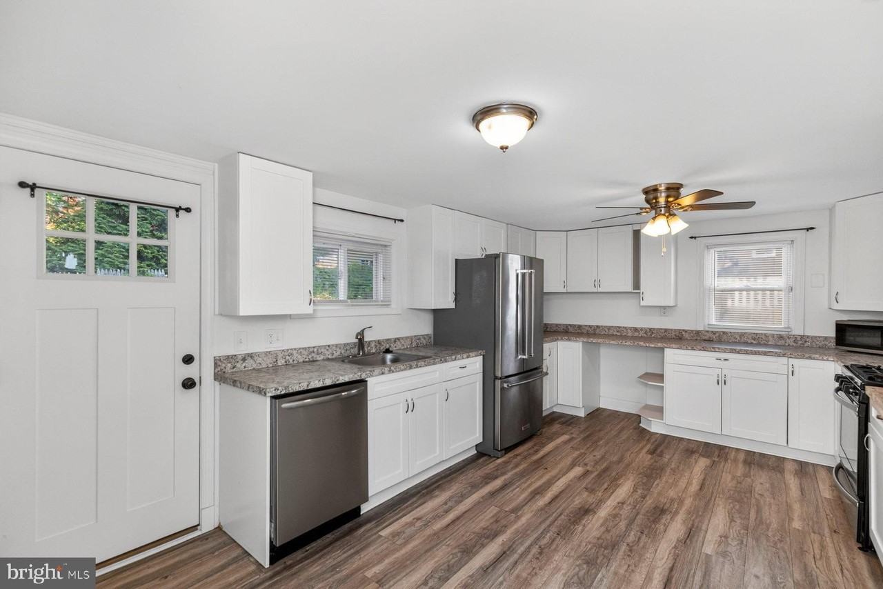 69 Cinder Rd - Photo 7 of 21