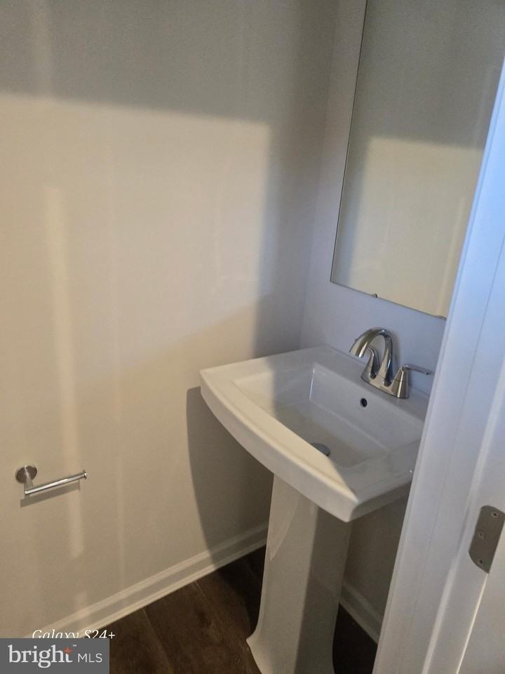 110 Michaels Way - Photo 2 of 11