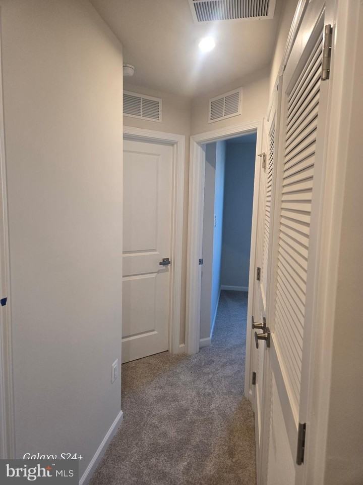 110 Michaels Way - Photo 6 of 11
