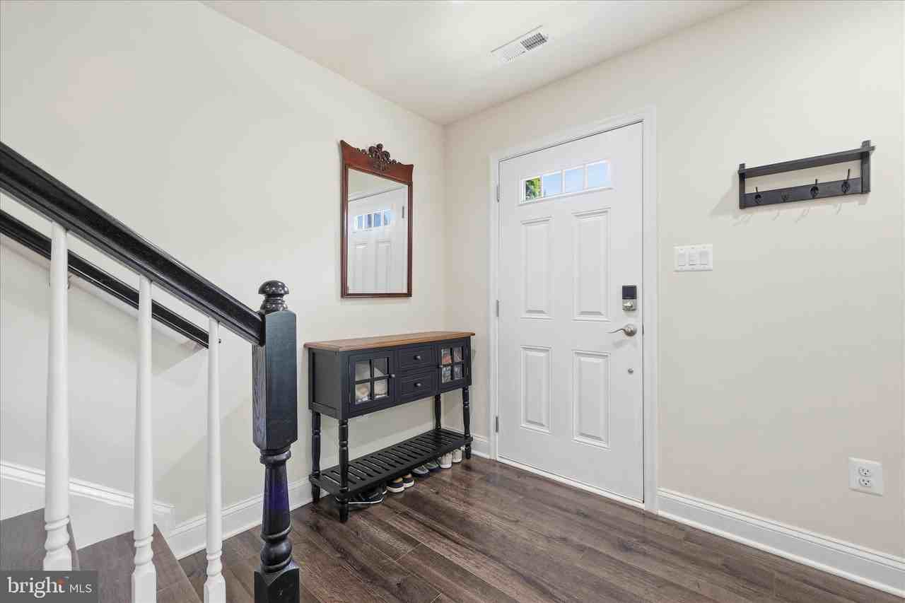 5060 Judicial Way - Photo 3 of 50