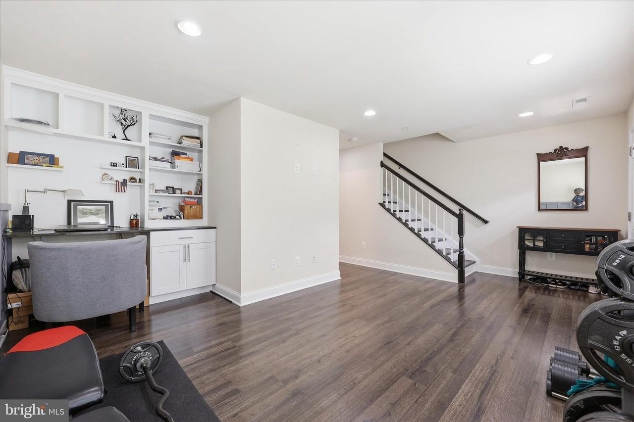 5060 Judicial Way - Photo 5 of 50