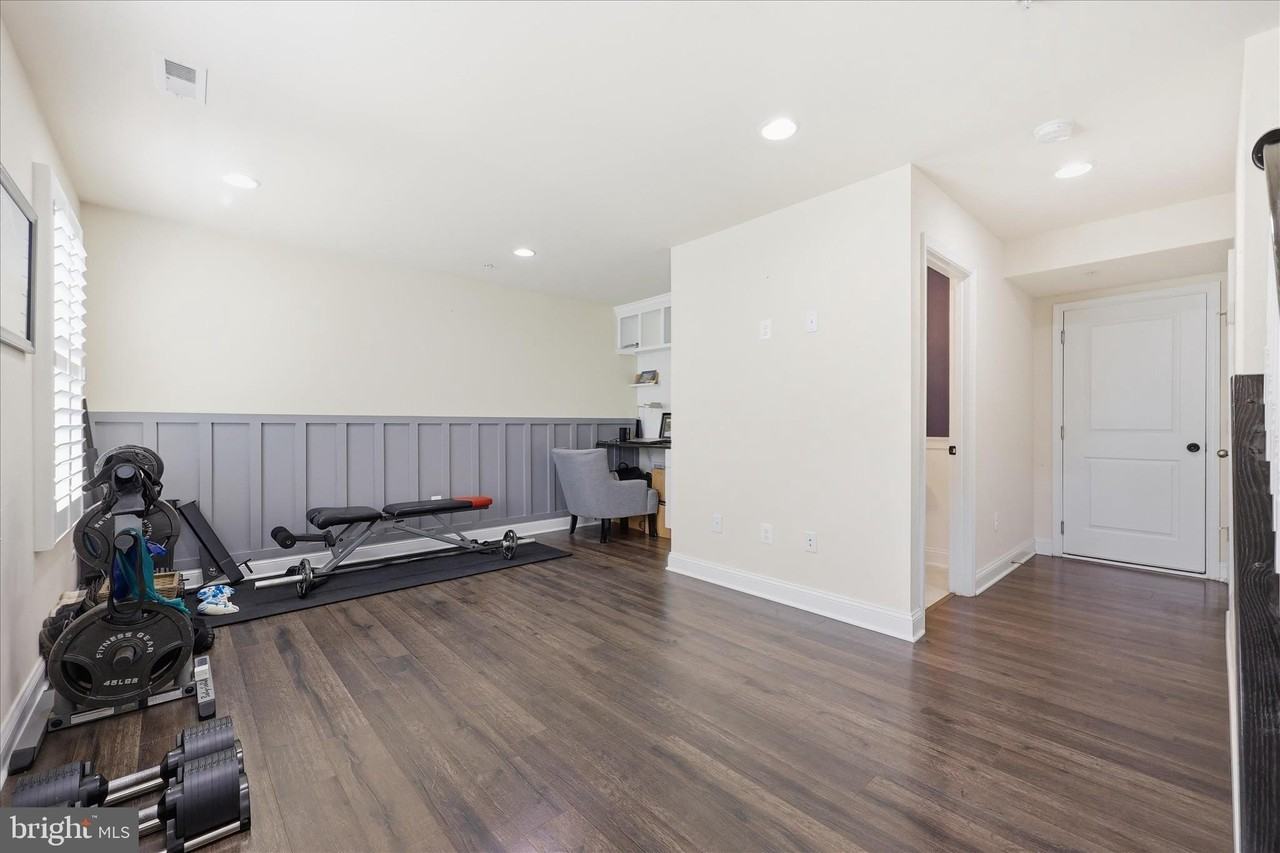 5060 Judicial Way - Photo 6 of 50