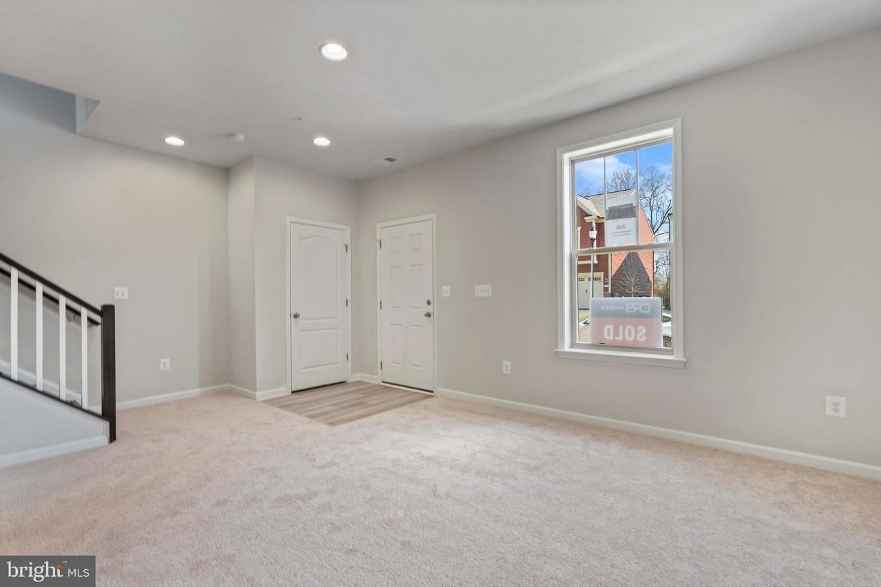 1727 Evansberry Dr - Photo 6 of 37