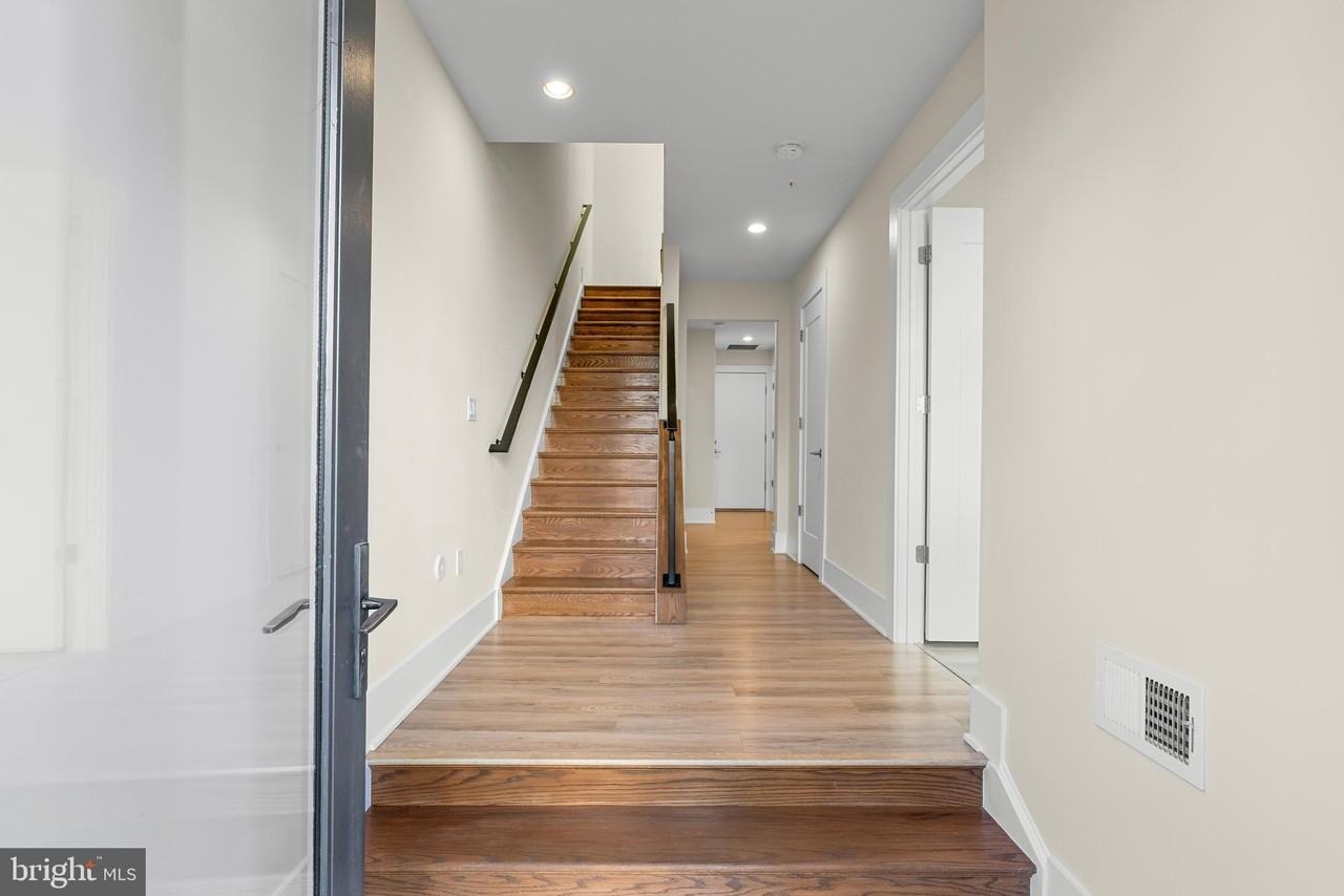 158 Winsome Cir - Photo 4 of 50